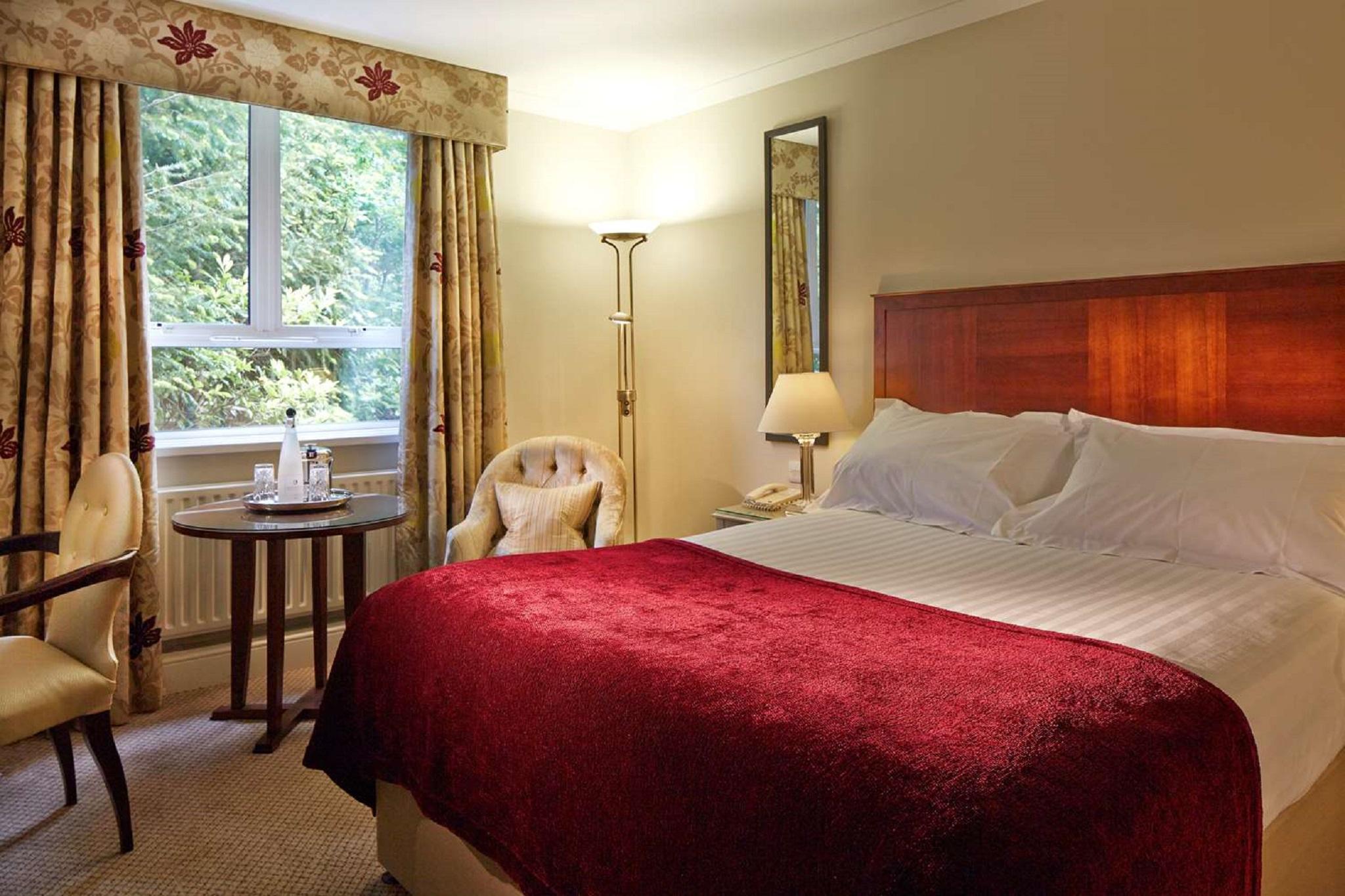 Macdonald Frimley Hall Hotel & Spa Camberley Exterior foto