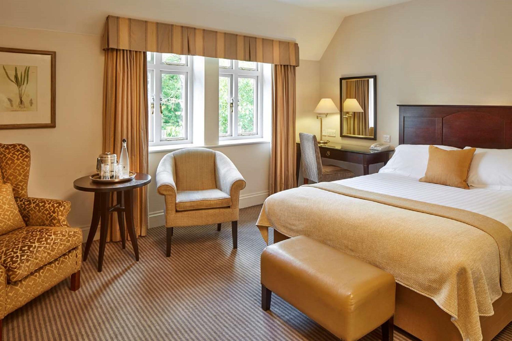 Macdonald Frimley Hall Hotel & Spa Camberley Exterior foto