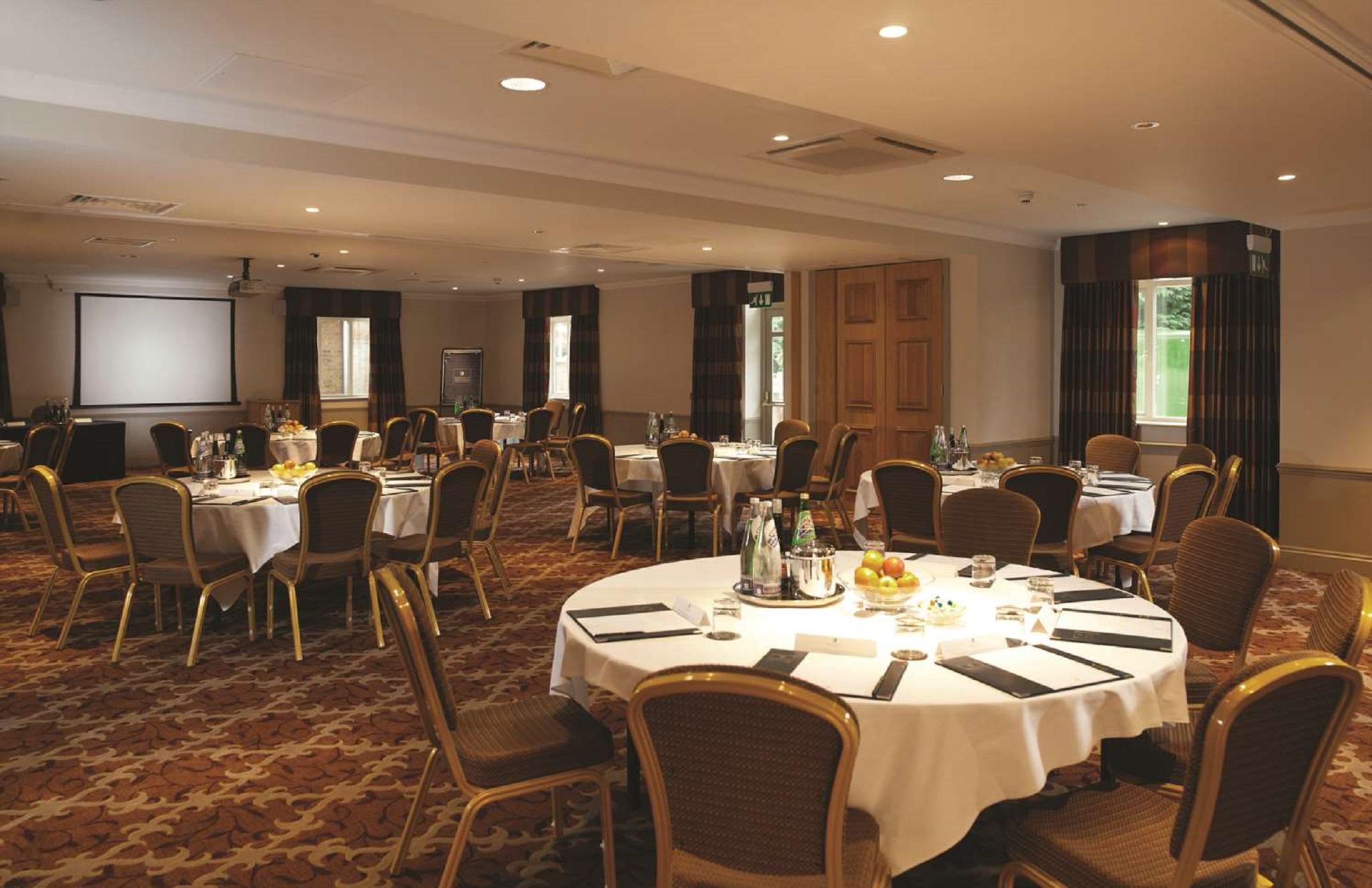 Macdonald Frimley Hall Hotel & Spa Camberley Exterior foto