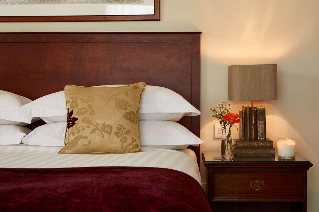 Macdonald Frimley Hall Hotel & Spa Camberley Zimmer foto